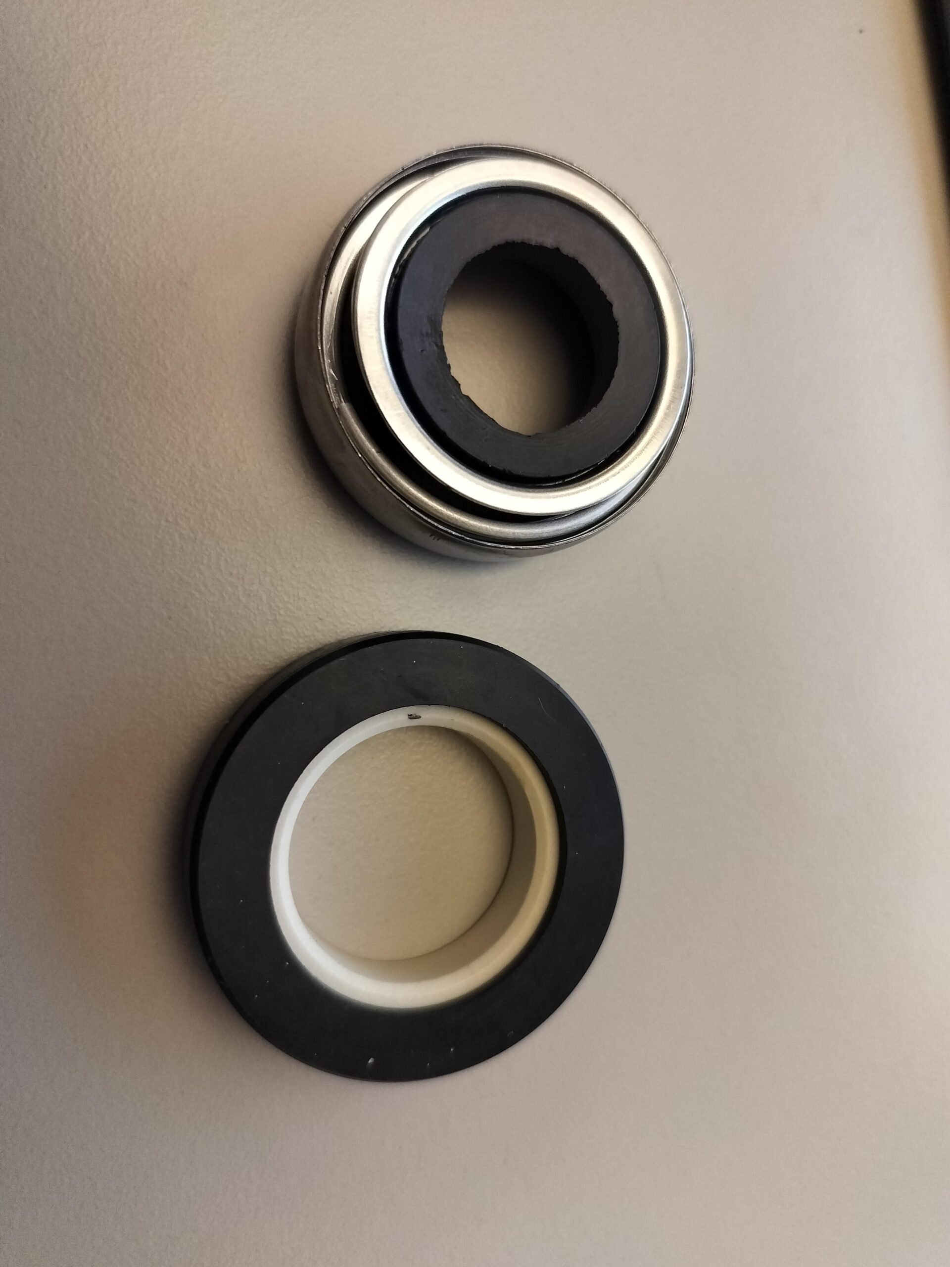 Akseltætning mekanisk